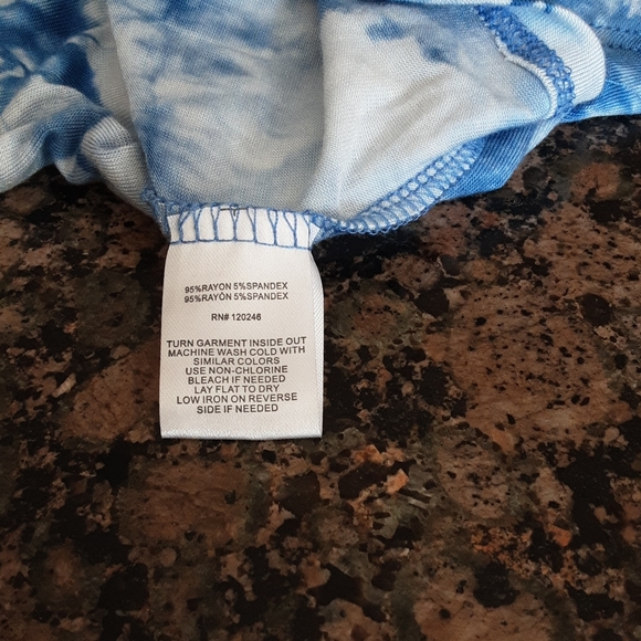NWT💖💖💖Tie Dye Gathered Tee - Picture 5 of 5